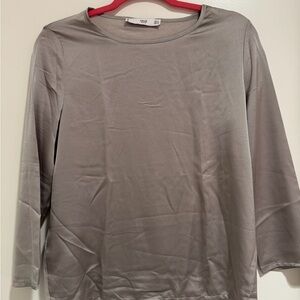 Women's Long Sleeve Top in Gray